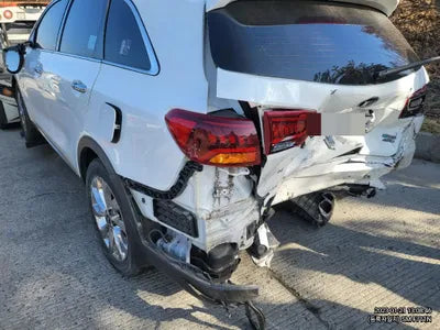 2018 Kia Sorento VIN: