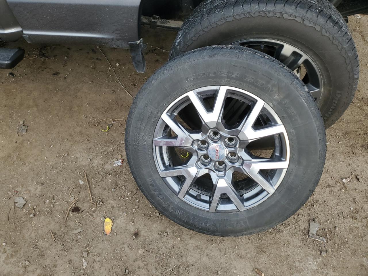 2022 GMC ACADIA SLT VIN:1GKKNULS0NZ141656