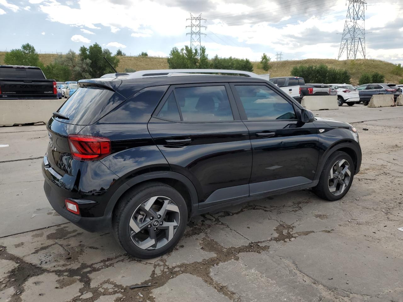 2023 HYUNDAI VENUE SEL VIN:KMHRC8A37PU231076