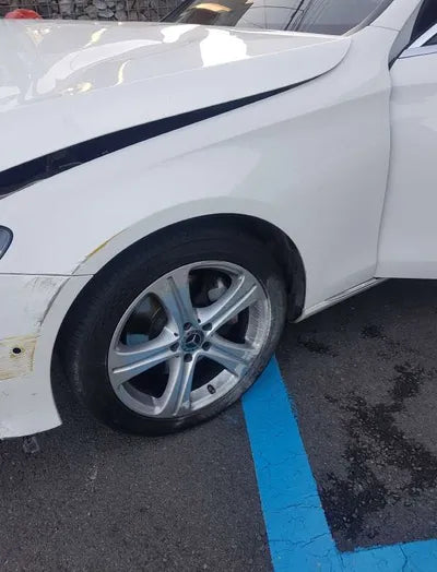 2018 Mercedes-Benz E 200 WDDZF4CB1JA420460 VIN:WDDZF4CB1JA420460