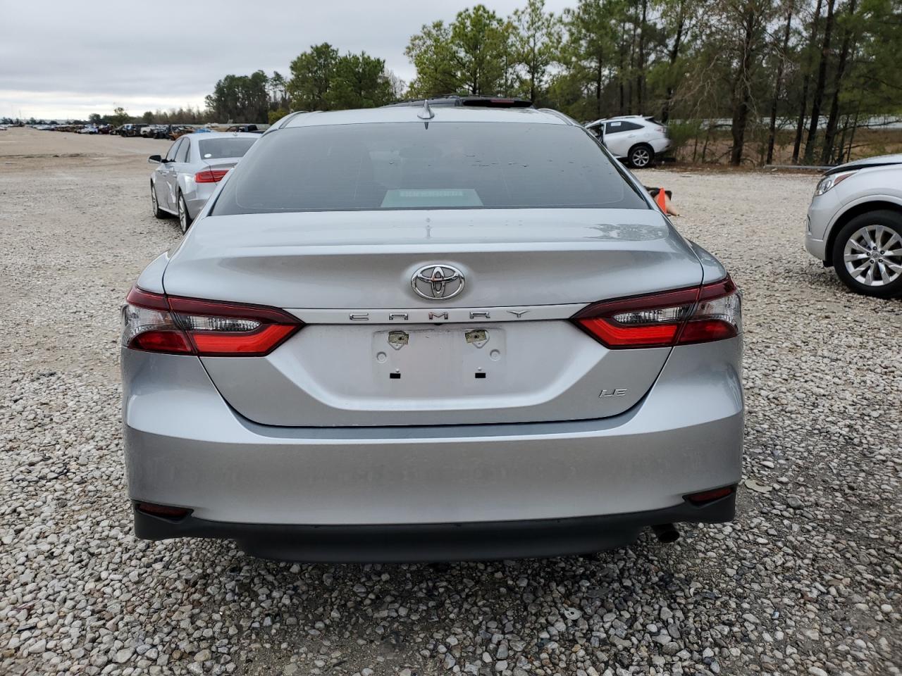 2022 TOYOTA CAMRY LE VIN:4T1C11AKXNU632273