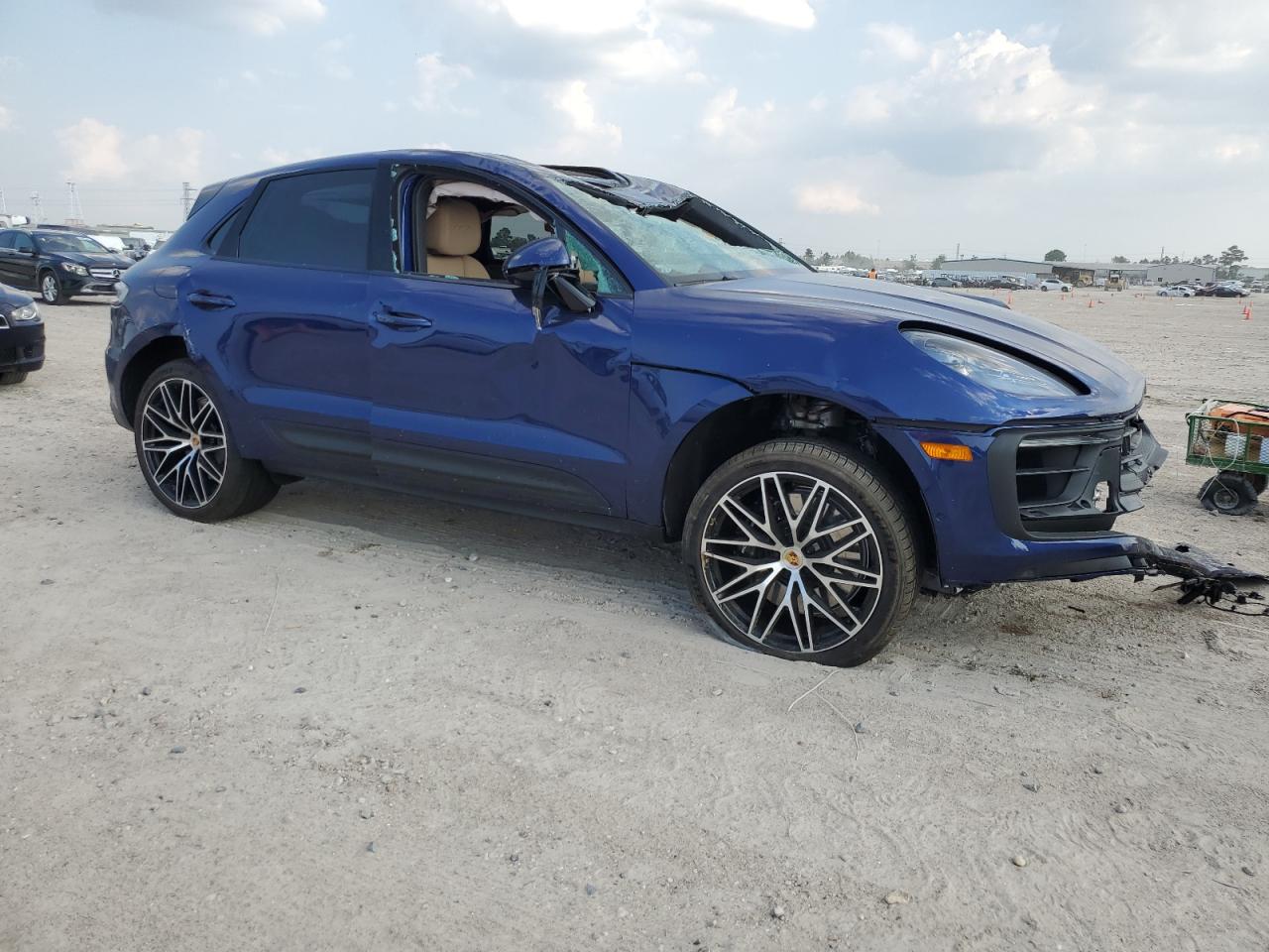 2024 PORSCHE MACAN GTS VIN:WP1AF2A57RLB57124