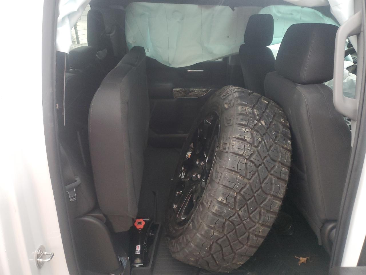 2024 CHEVROLET SILVERADO K1500 TRAIL BOSS CUSTOM VIN:3GCUDCEDXRG440495