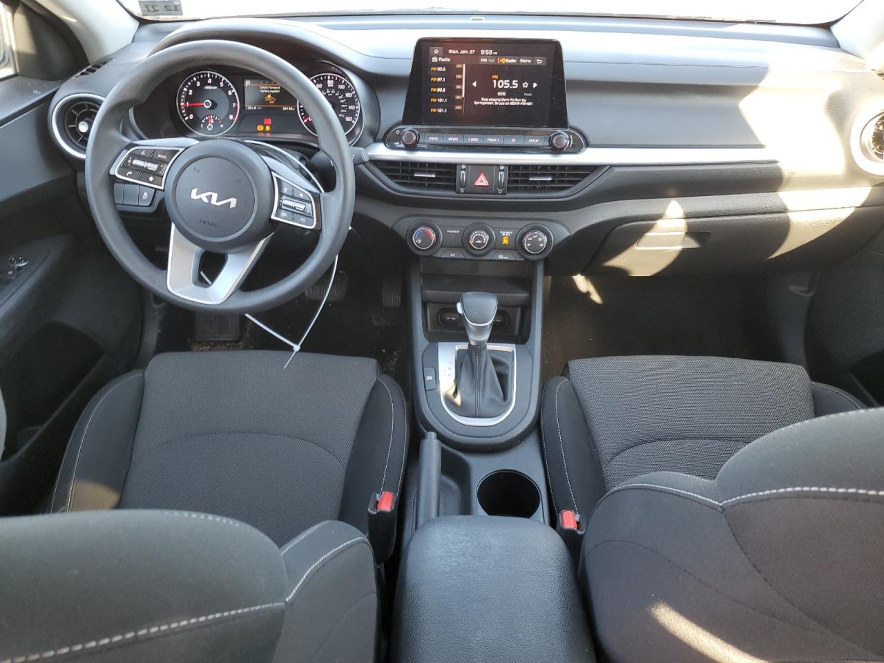 2023 KIA FORTE LX VIN:3KPF24AD4PE537534