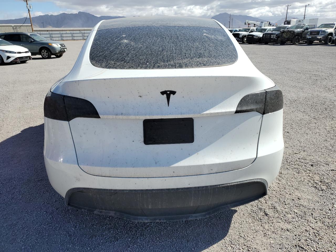 2023 TESLA MODEL Y  VIN:7SAYGDED9PF947084