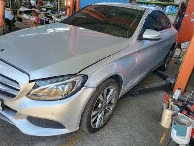 2018 Mercedes-Benz C 220 VIN: