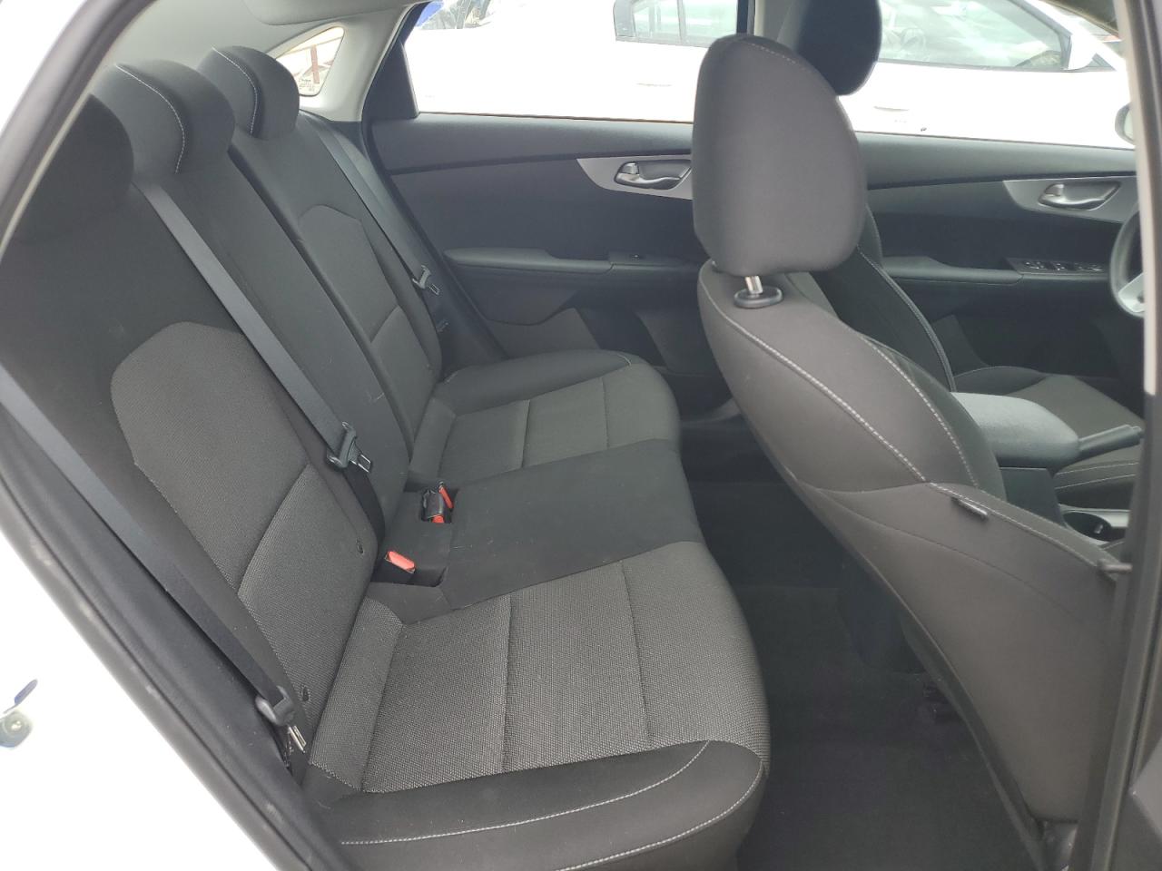 2022 KIA FORTE FE VIN:3KPF24AD8NE503187