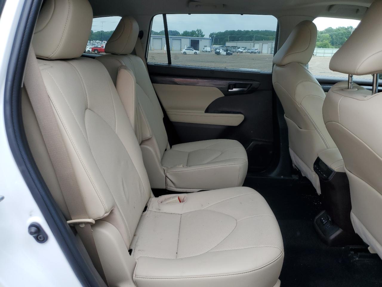 2022 TOYOTA HIGHLANDER LIMITED VIN:5TDYZRAH4NS125024