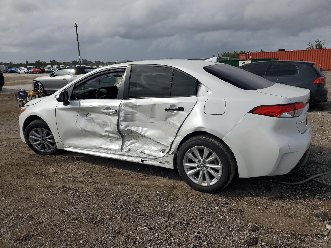 2024 TOYOTA COROLLA LE VIN:JTDBCMFE4RJ023041