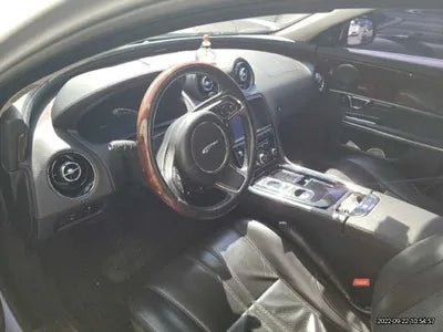 2015 Jaguar XJ SAJAA2222FNV79131 VIN:SAJAA2222FNV79131