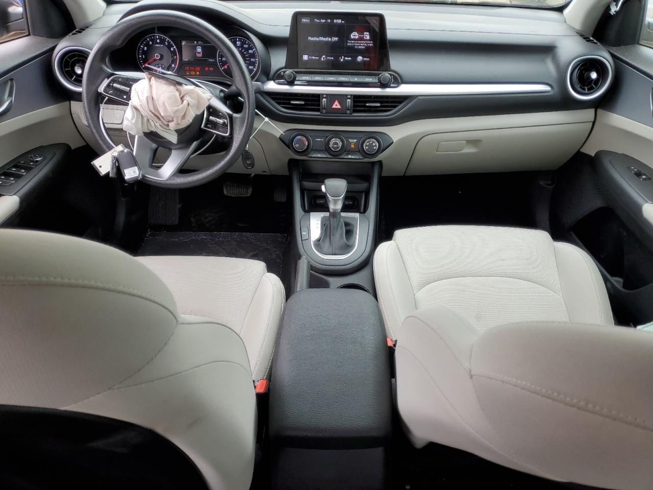 2022 KIA FORTE FE VIN:3KPF24AD5NE450237