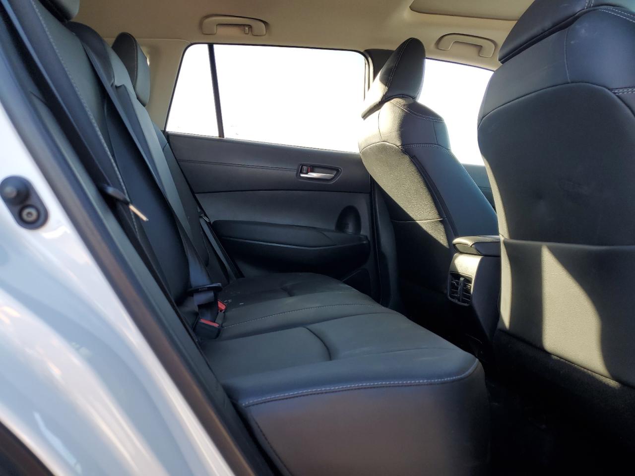 2024 TOYOTA COROLLA CROSS XLE VIN:7MUDAAAGXRV084960