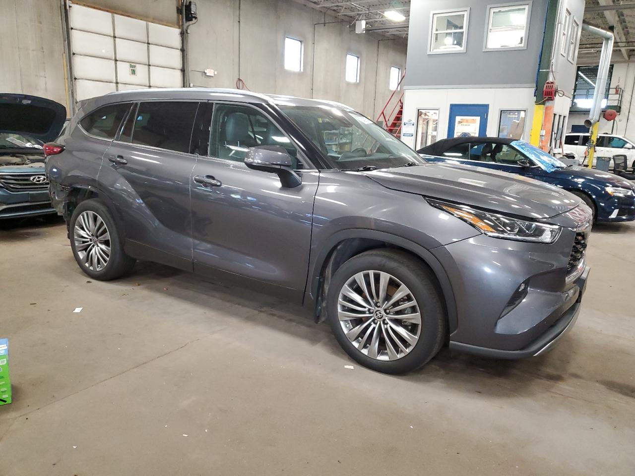 2022 TOYOTA HIGHLANDER PLATINUM VIN:5TDFZRBHXNS180910