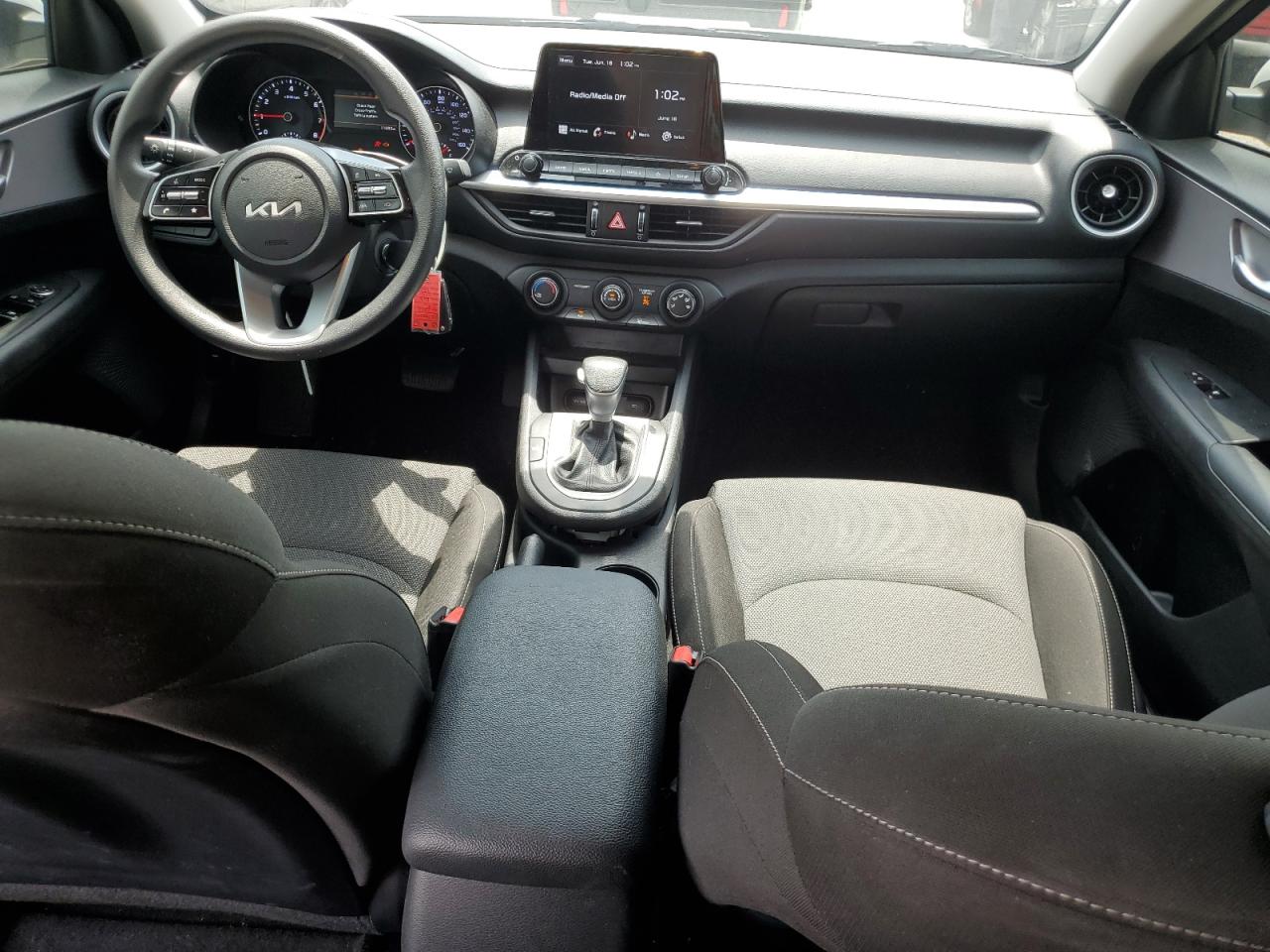 2024 KIA FORTE LX VIN:3KPF24ADXRE703204