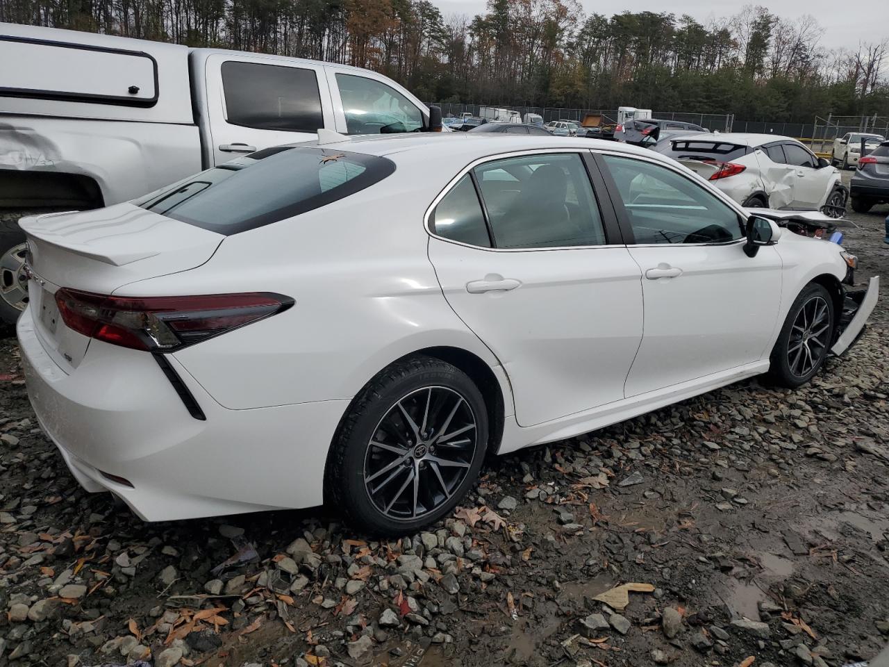 2022 TOYOTA CAMRY SE VIN:4T1G11AK6NU627086