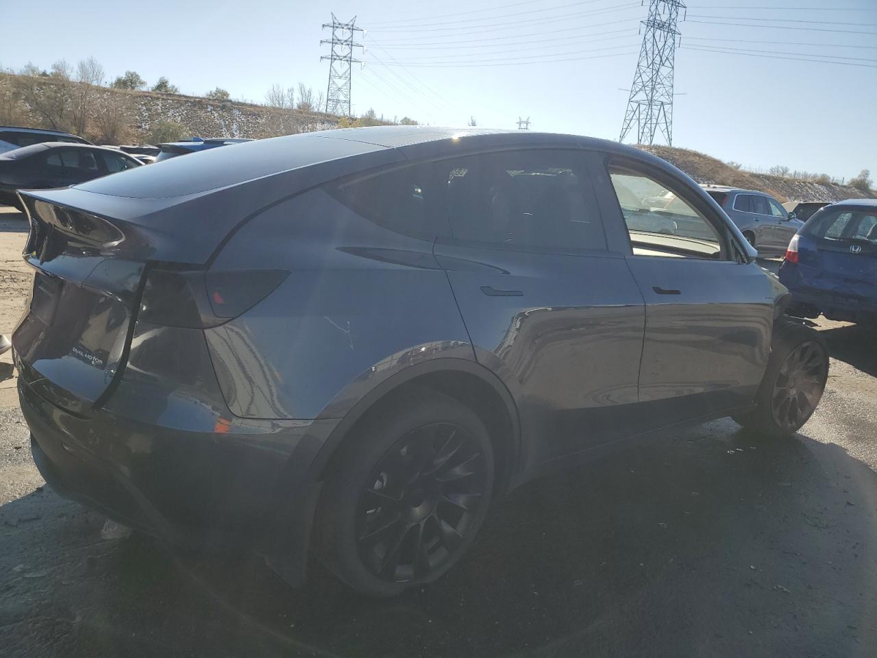 2023 TESLA MODEL Y  VIN:7SAYGDEEXPF792277