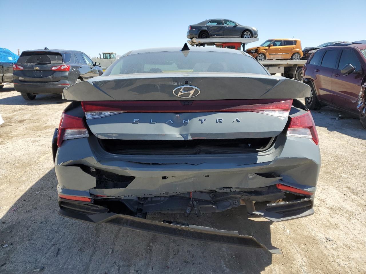 2022 HYUNDAI ELANTRA SEL VIN:KMHLM4AG1NU352875