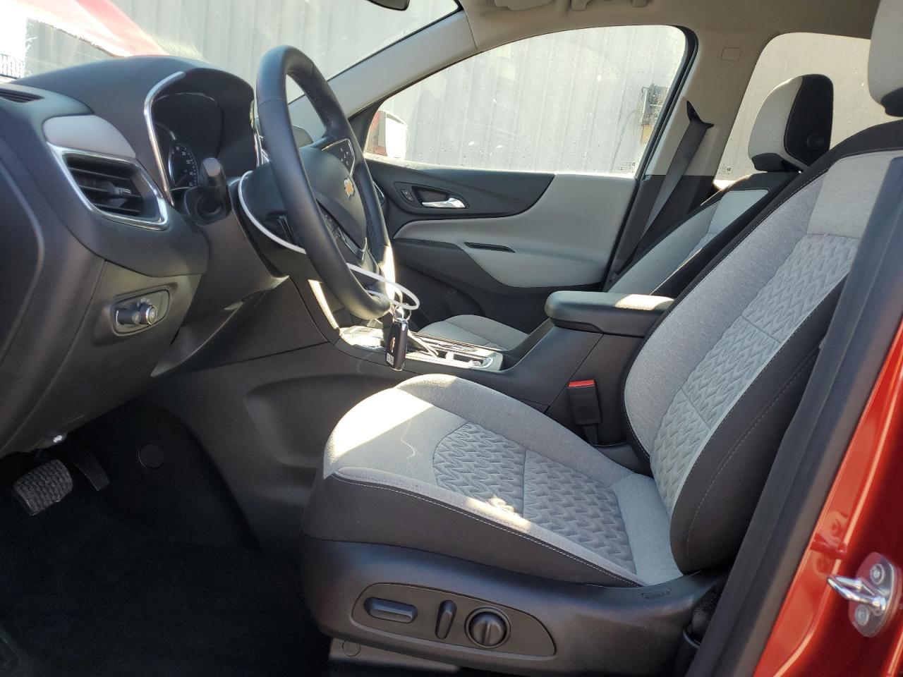 2024 CHEVROLET EQUINOX LT VIN:3GNAXKEG5RL121647