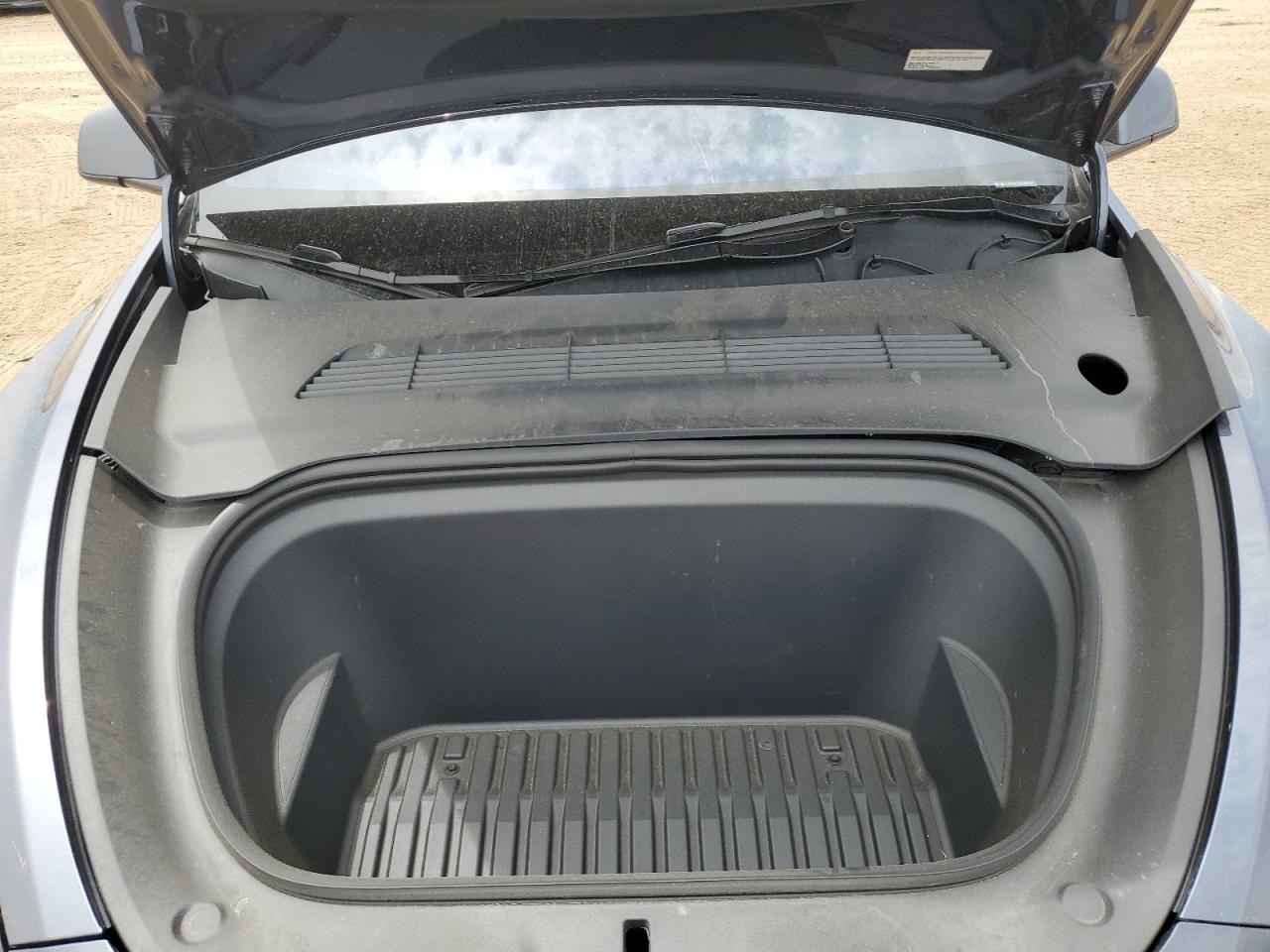 2023 TESLA MODEL Y  VIN:7SAYGDEE2PA186775