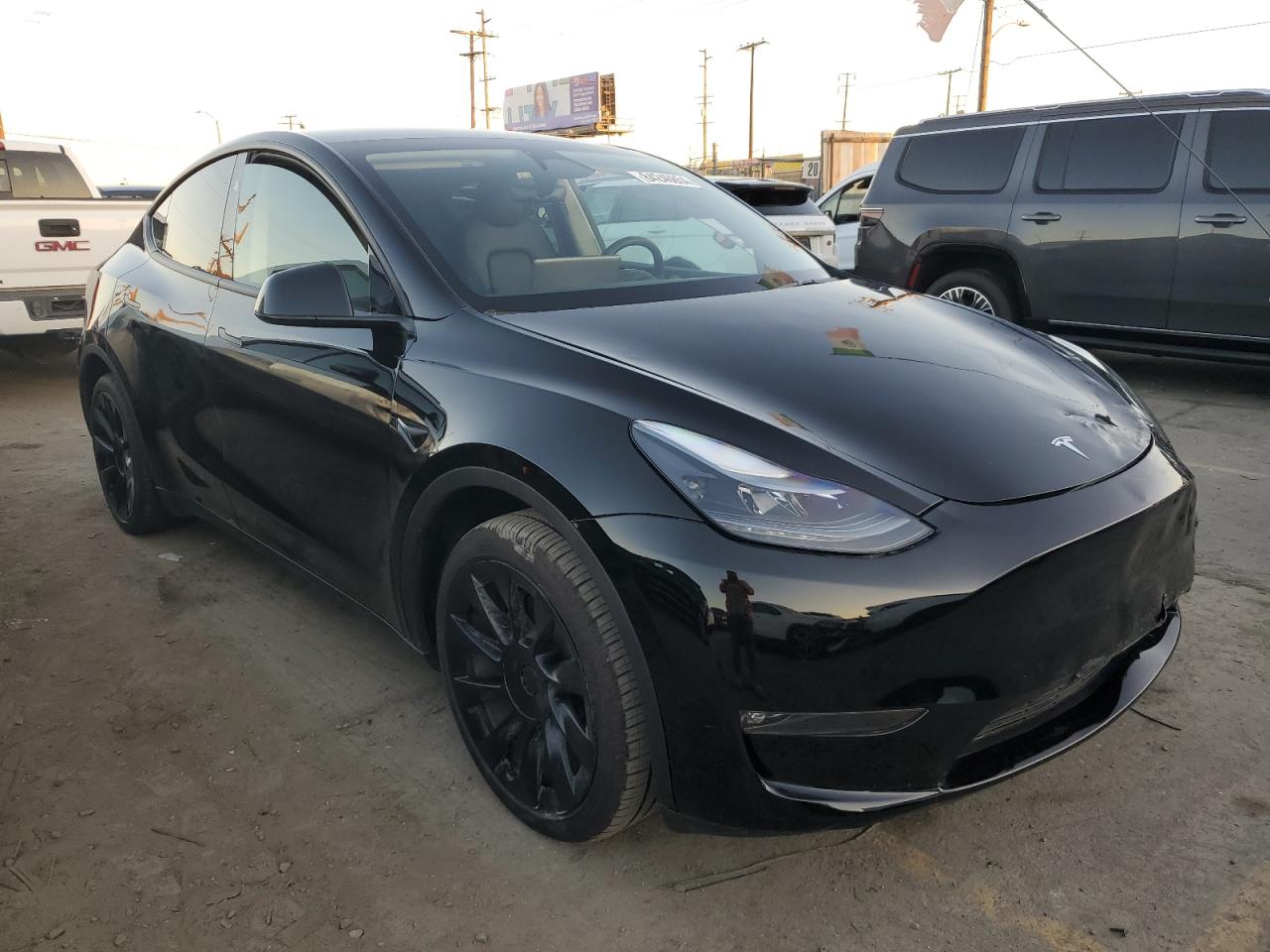 2024 TESLA MODEL Y  VIN:7SAYGAEE6RF150348