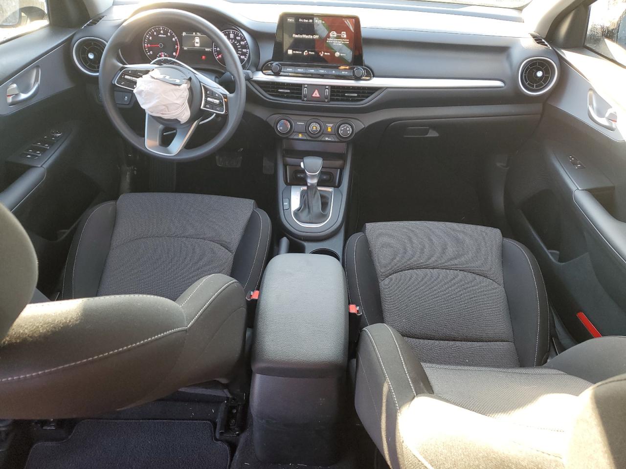 2024 KIA FORTE LX VIN:3KPF24ADXRE835864