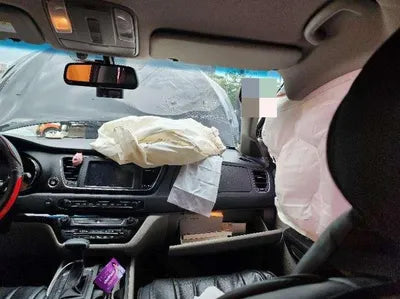 2017 Kia Carnival VIN: