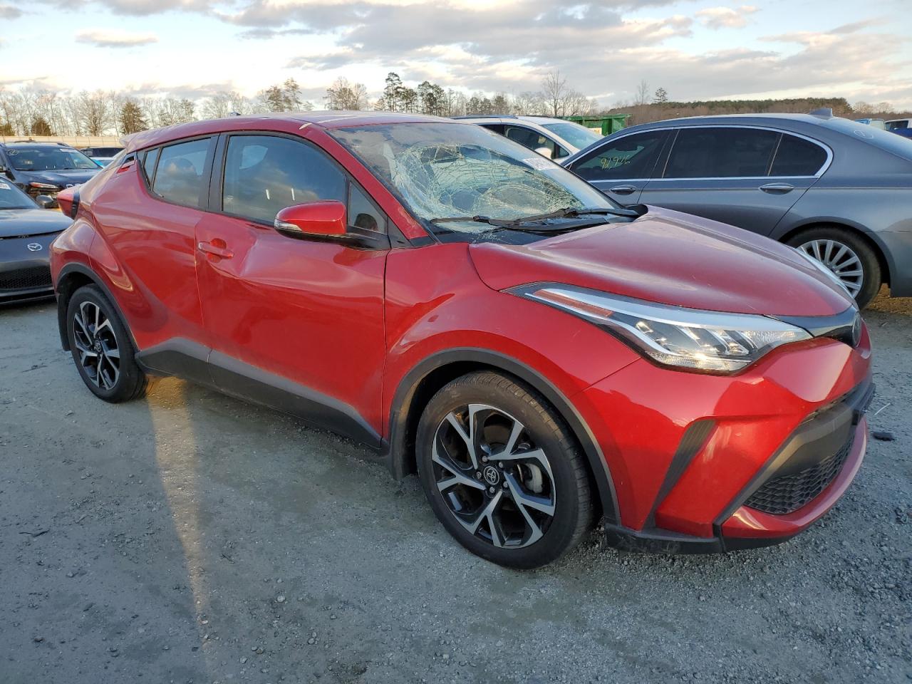 2022 TOYOTA C-HR XLE VIN:NMTKHMBX4NR143037