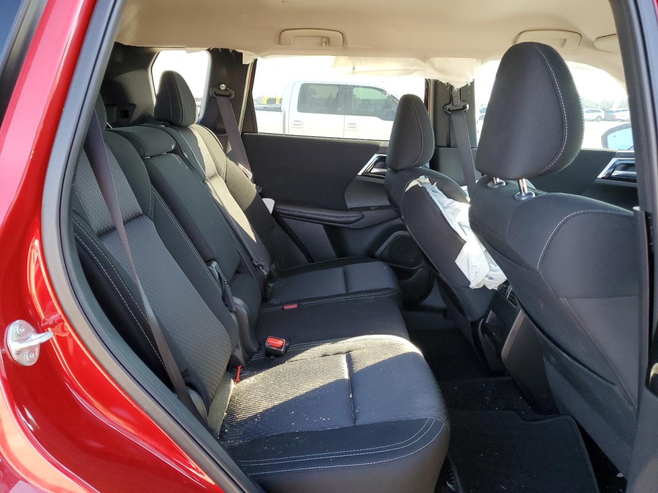 2024 MITSUBISHI OUTLANDER ES VIN:JA4J3UA81RZ063635