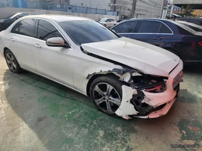 2017 Mercedes-Benz E 220 VIN: