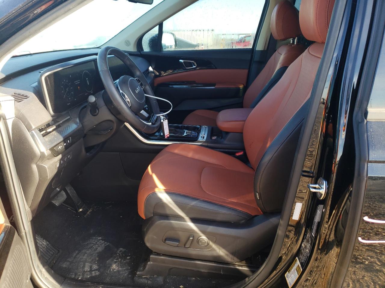 2023 KIA CARNIVAL SX VIN:KNDNE5H38P6238611