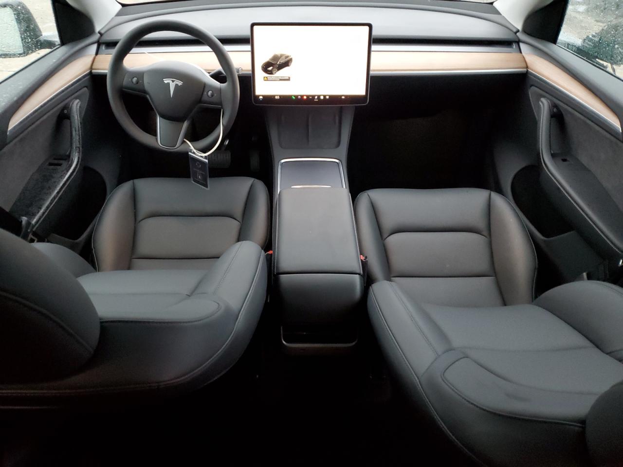 2024 TESLA MODEL Y  VIN:7SAYGDED0RA316532
