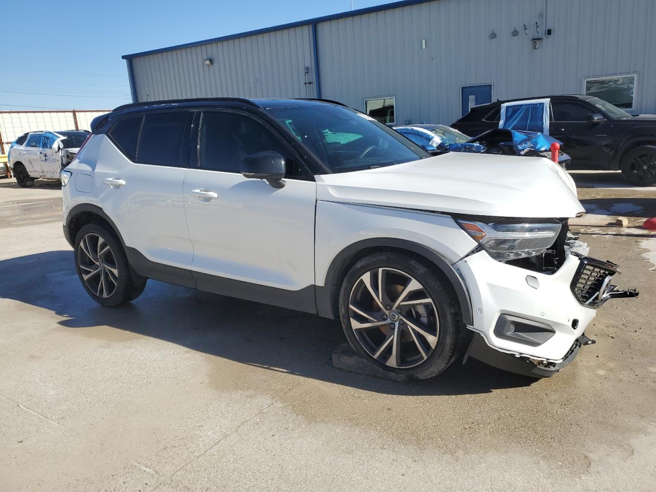 2022 VOLVO XC40 T5 R-DESIGN VIN:YV4162UM9N2722040