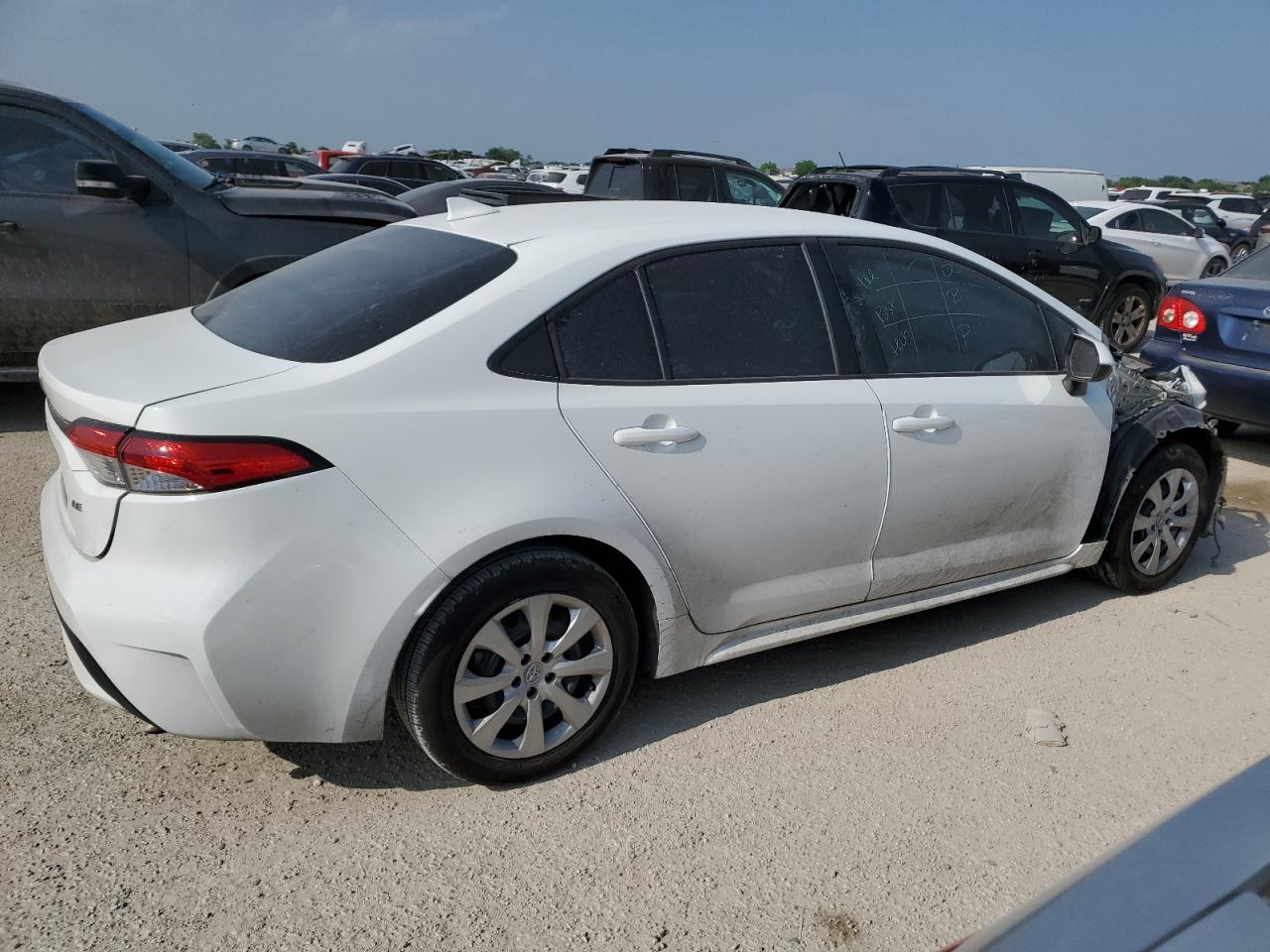 2022 TOYOTA COROLLA LE VIN:5YFEPMAEXNP332186