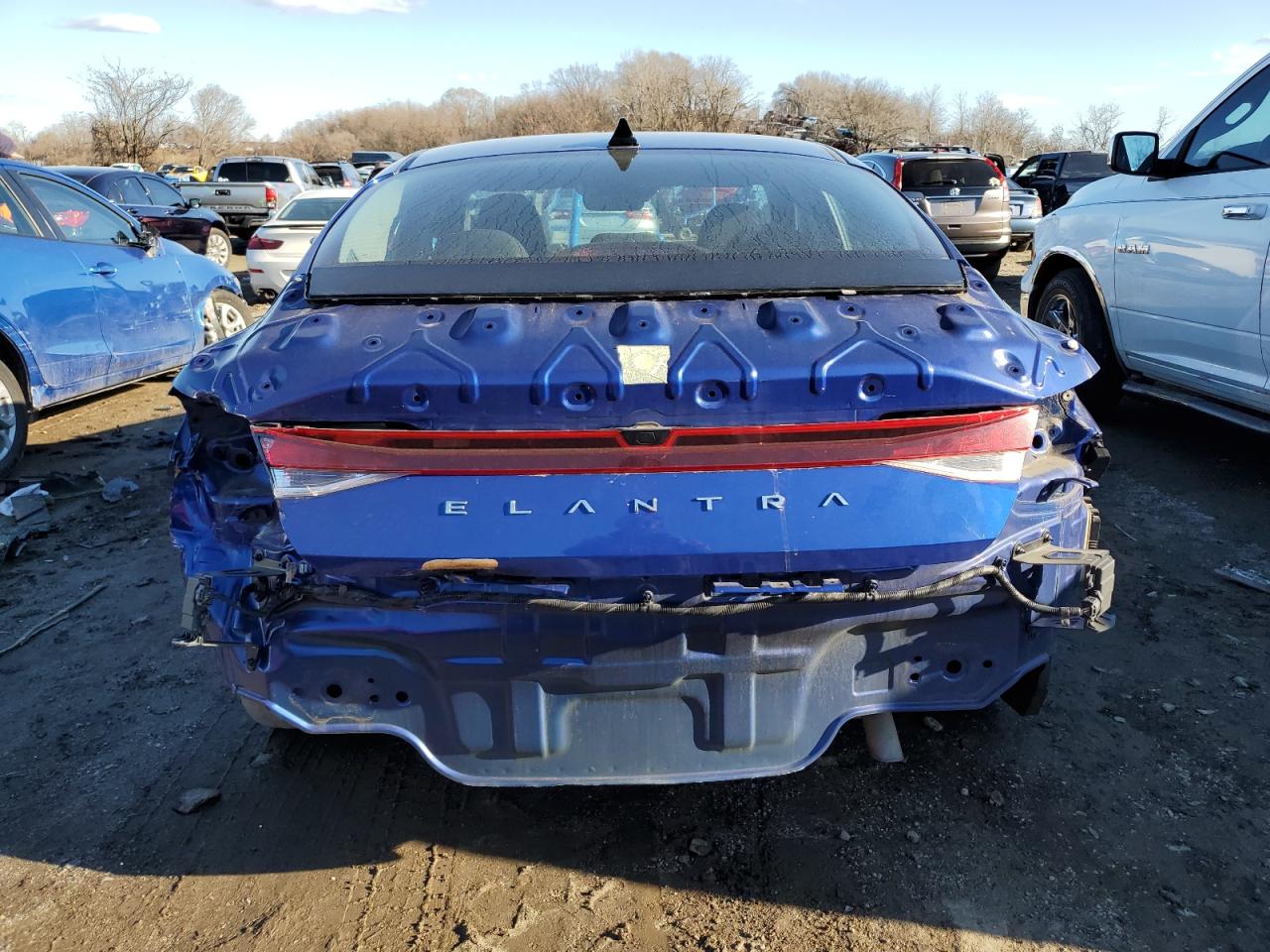 2023 HYUNDAI ELANTRA SEL VIN:5NPLM4AG7PH093911