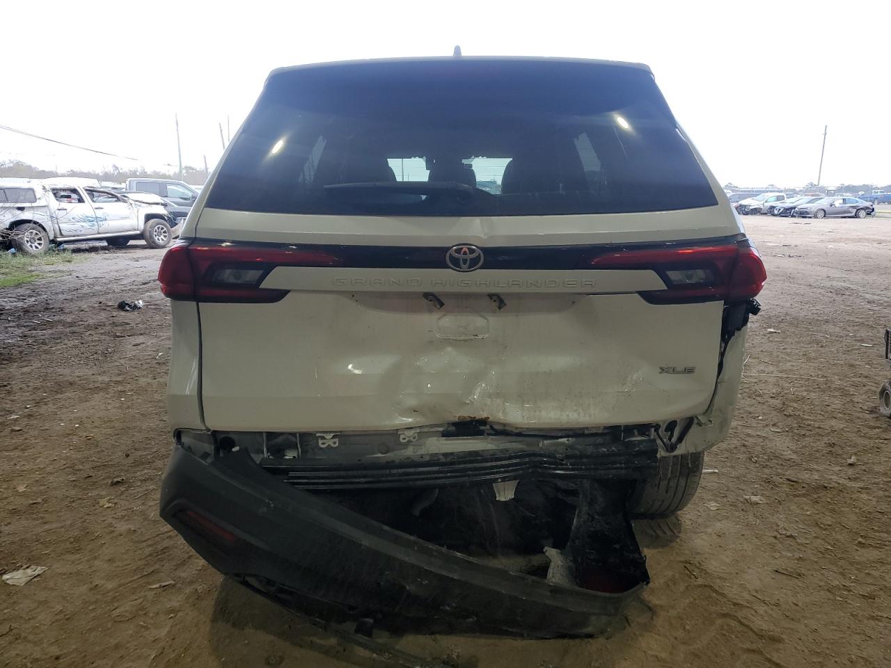 2024 TOYOTA GRAND HIGHLANDER XLE VIN:5TDAAAA5XRS005248