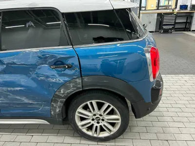 2018 MINI Countryman WMWYU1103J3D19257 VIN:WMWYU1103J3D19257