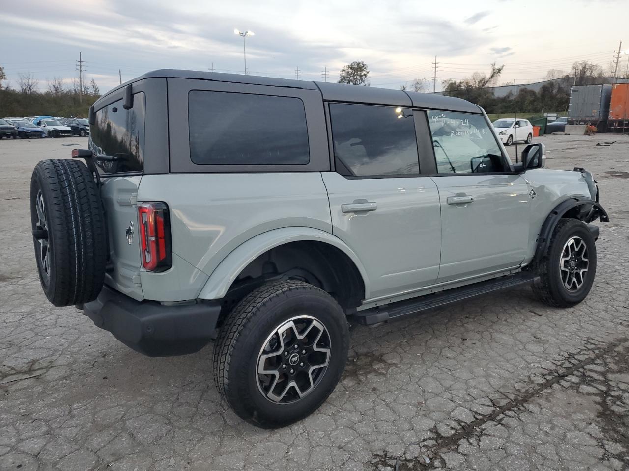 2024 FORD BRONCO OUTER BANKS VIN:1FMDE8BH1RLA33794