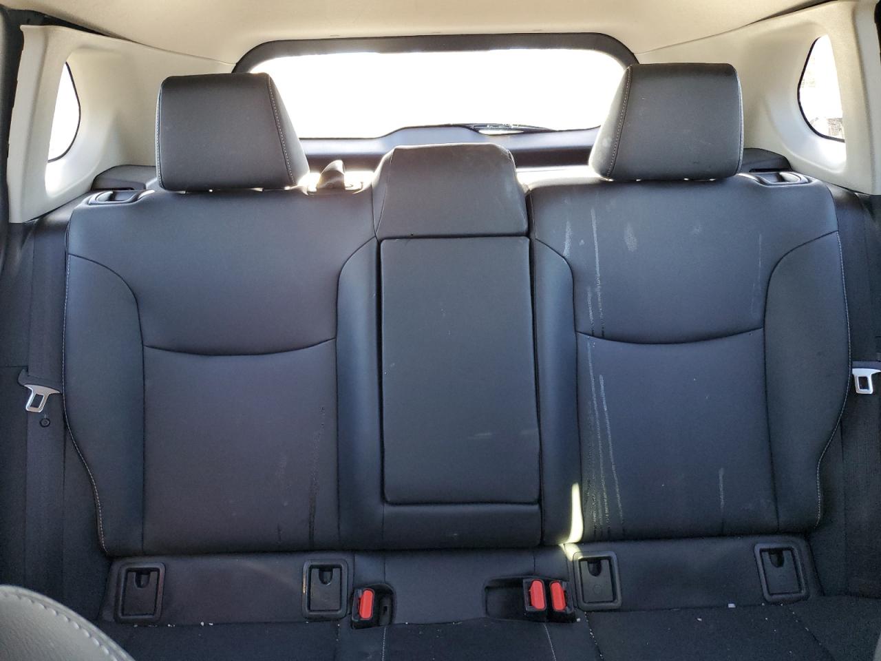 2024 TOYOTA COROLLA CROSS XLE VIN:7MUDAABG2RV080142