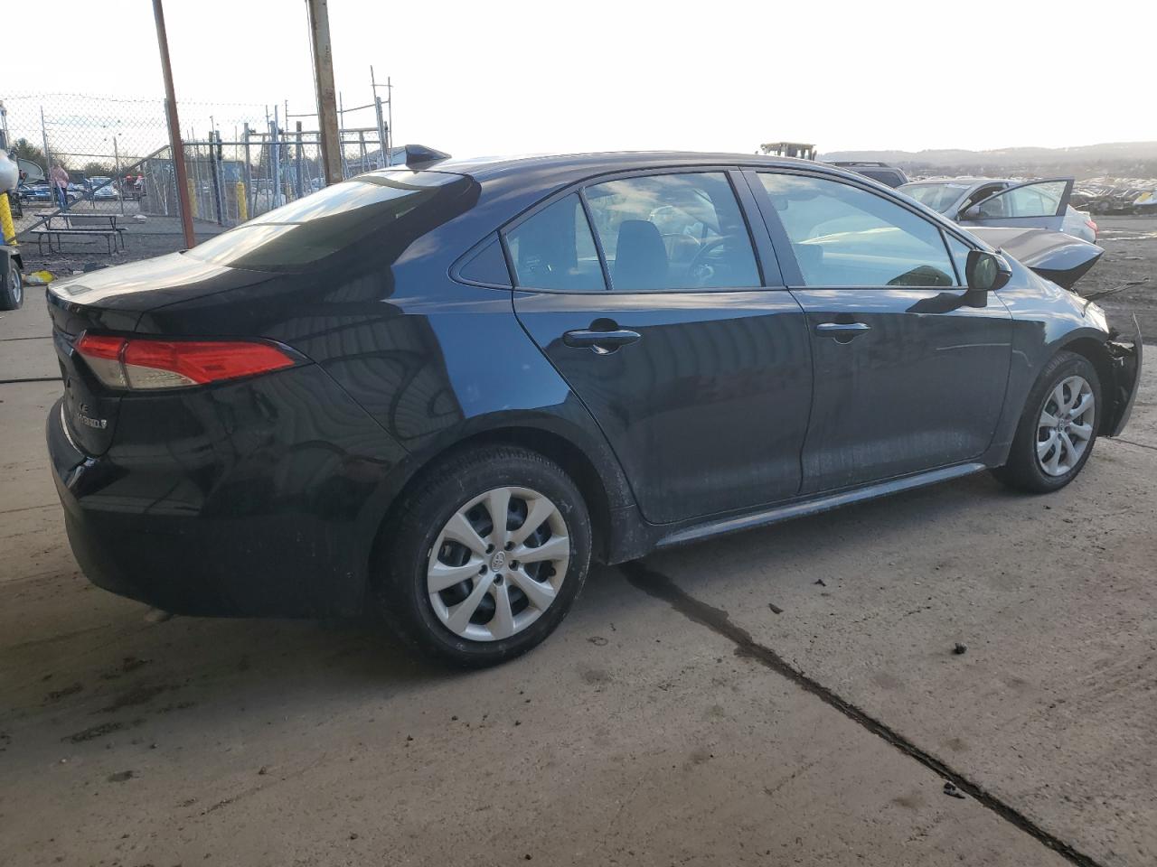 2024 TOYOTA COROLLA LE VIN:JTDBCMFE9R3050692