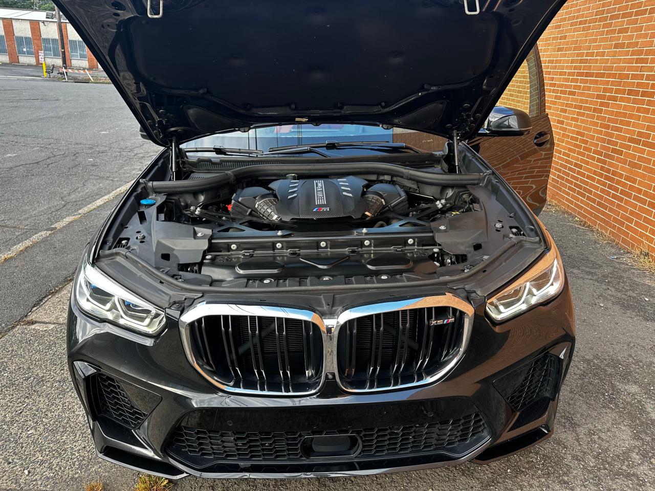 2022 BMW X5 M VIN:5YMJU0C09N9K13947