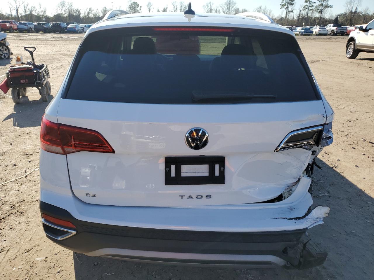 2022 VOLKSWAGEN TAOS SE VIN:3VVRX7B20NM015095