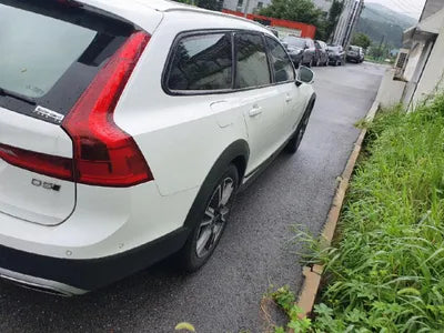 2018 Volvo V90 VIN: