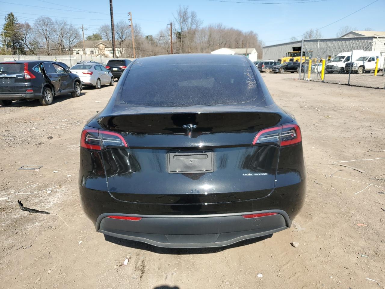 2024 TESLA MODEL Y  VIN:7SAYGDEE8RF153642