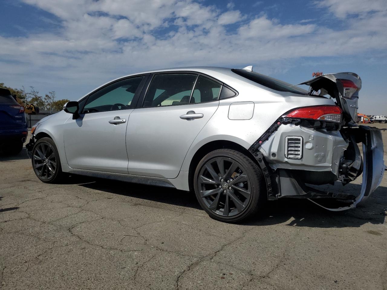 2024 TOYOTA COROLLA LE VIN:JTDBCMFEXR3041077