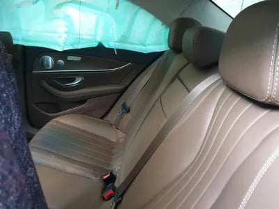 2019 Mercedes-Benz E 300 WDDZF4KB7KA677688 VIN:WDDZF4KB7KA677688