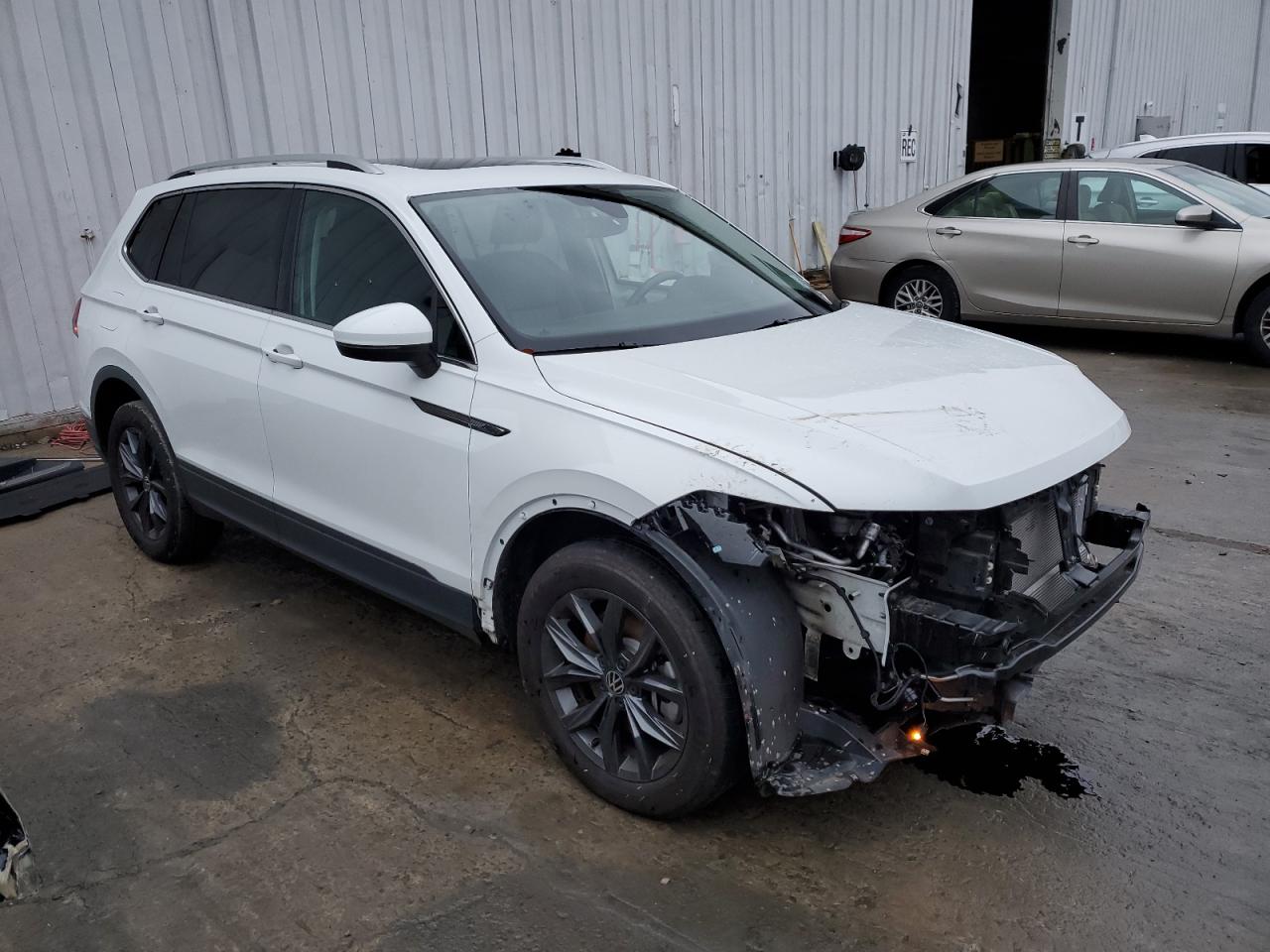 2022 VOLKSWAGEN TIGUAN SE VIN:3VV2B7AX3NM018537
