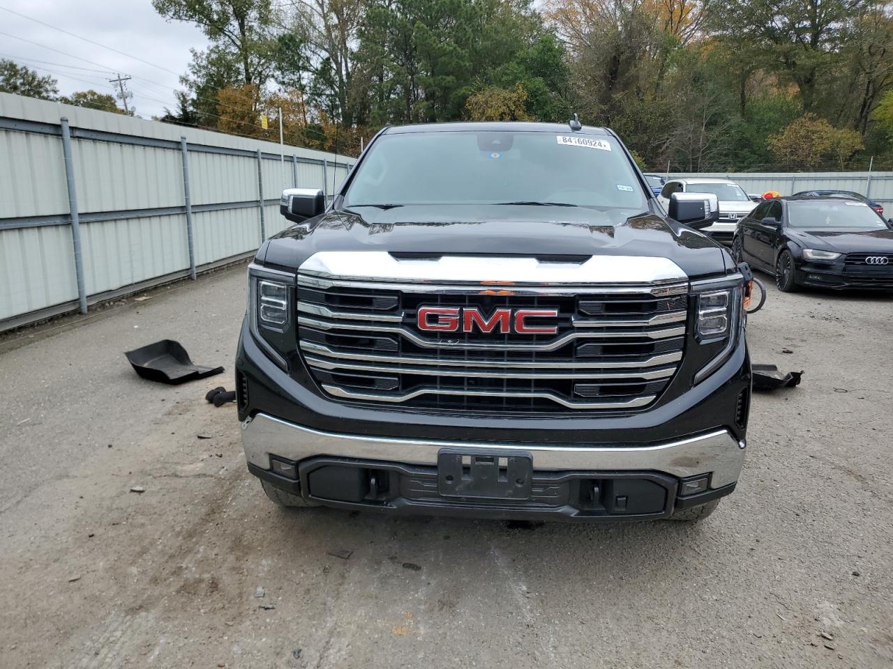 2022 GMC SIERRA K1500 SLT VIN:1GTUUDED1NZ646031