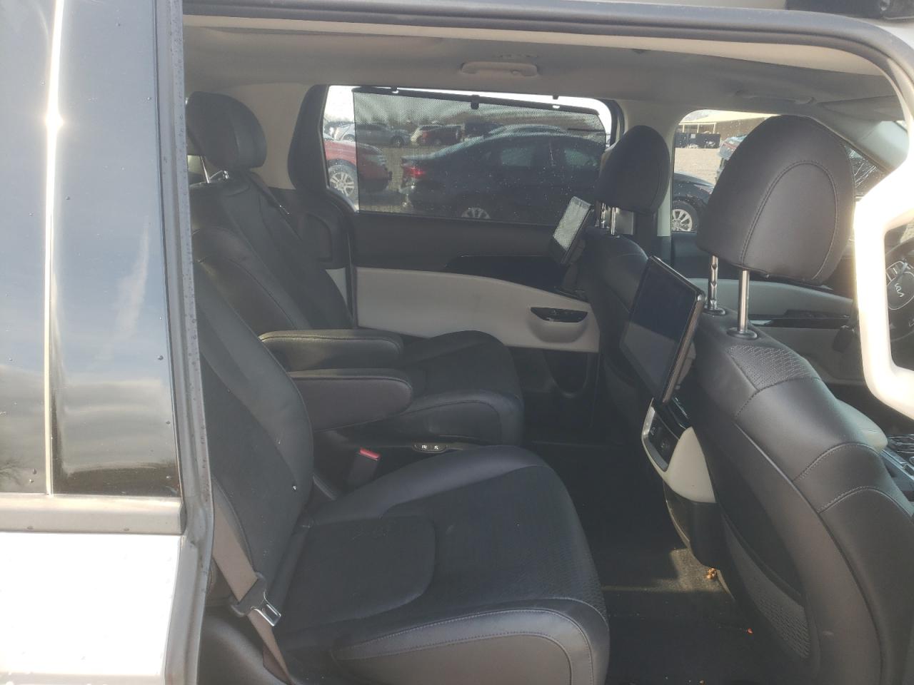 2023 KIA CARNIVAL SX VIN:KNDNE5H31P6265228