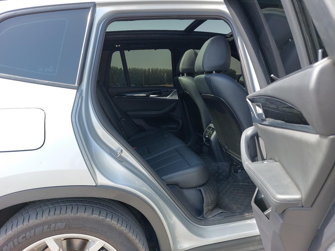 2018 BMW X3 VIN:WBATR910XJL******