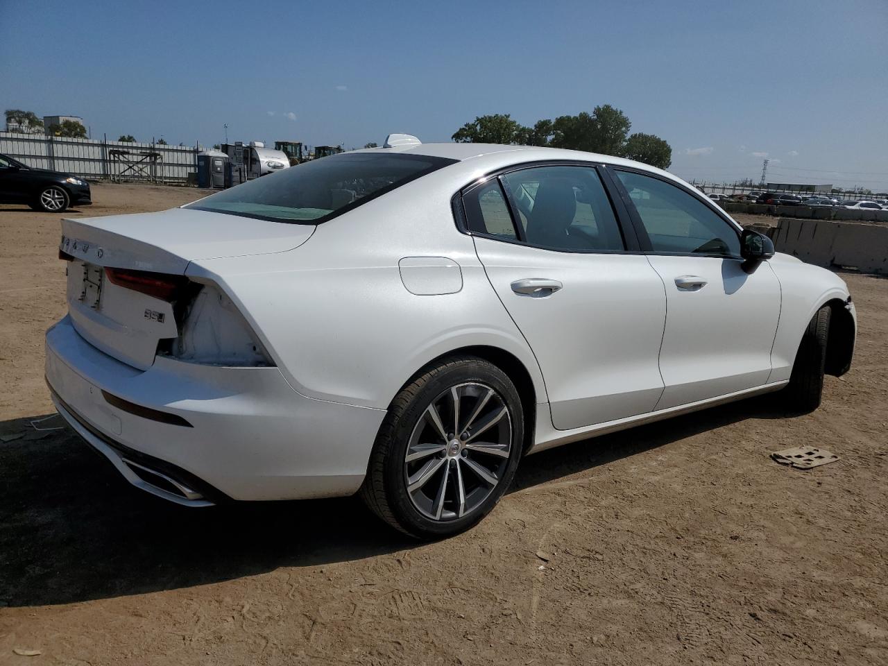 2022 VOLVO S60 B5 MOMENTUM VIN:7JRL12TZ4NG176310